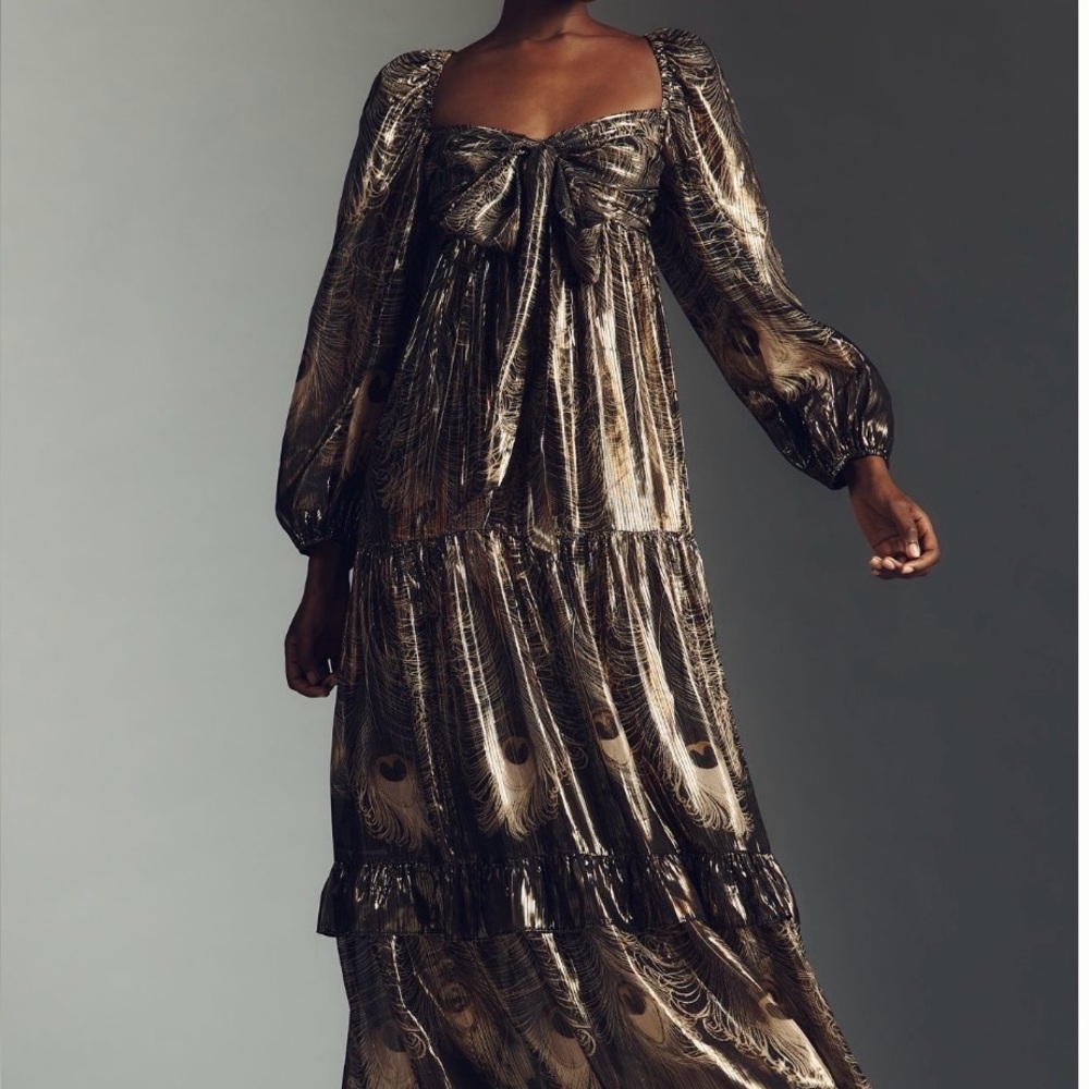 Elegant Metallic Feather Print Dress